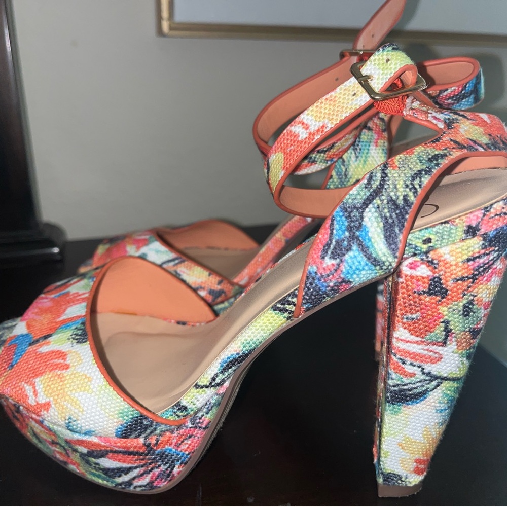 Floral Platform Heels